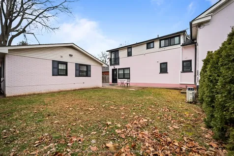 2014 Edinburgh Drive Burlington ON L7R 2C9