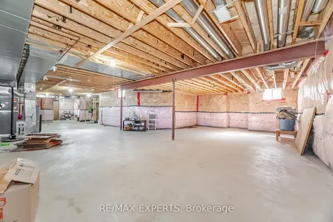 5 Hillside Drive Brampton ON L6S 0B7