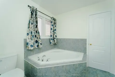 133 Seahorse Avenue Brampton ON L6V 4N5