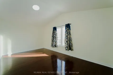 133 Seahorse Avenue Brampton ON L6V 4N5