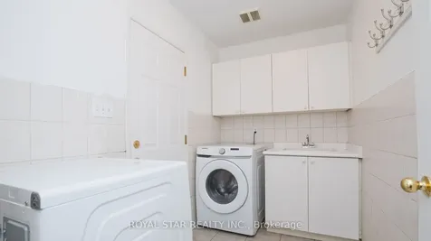 13 Waterdale Road Brampton ON L7A 1S7