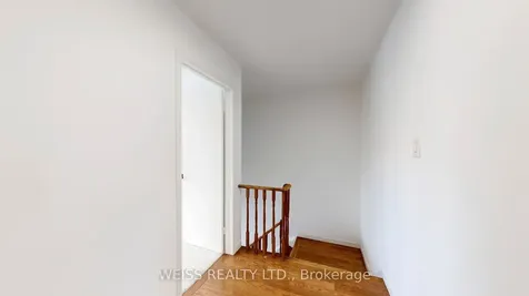 9 Tralee Street Brampton ON L6Z 2X4