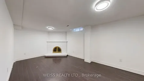 9 Tralee Street Brampton ON L6Z 2X4