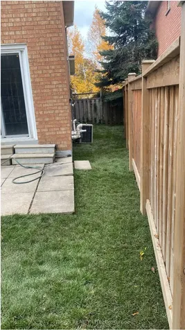 9 Tralee Street Brampton ON L6Z 2X4
