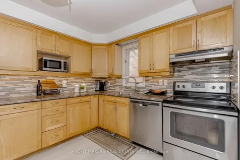 35 Letty Avenue Brampton ON L6Y 4T3