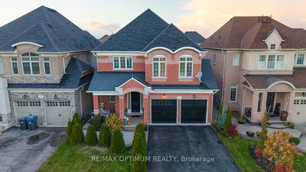 7 Legendary Circle Brampton ON L6Y 0R9