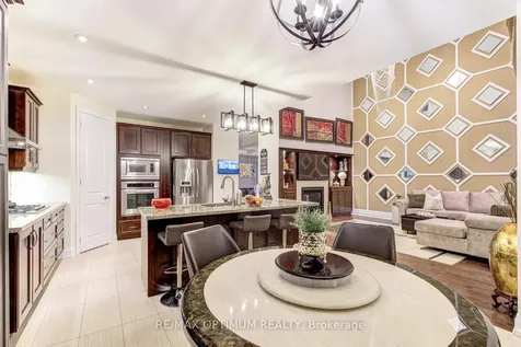 7 Legendary Circle Brampton ON L6Y 0R9