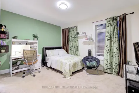 7 Legendary Circle Brampton ON L6Y 0R9