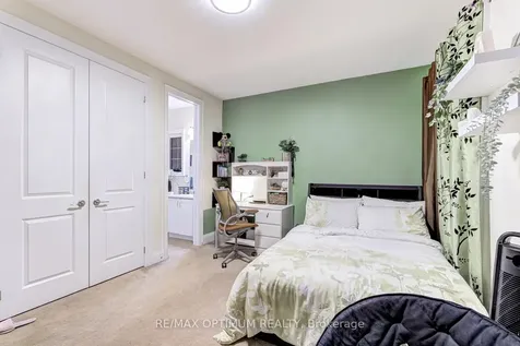 7 Legendary Circle Brampton ON L6Y 0R9