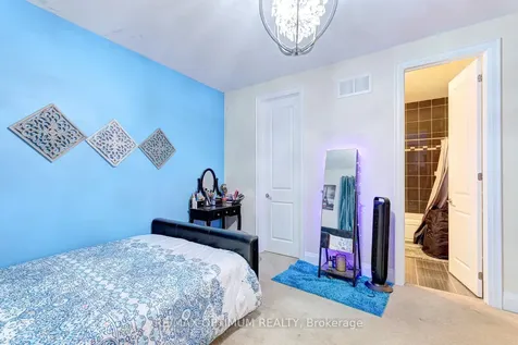 7 Legendary Circle Brampton ON L6Y 0R9