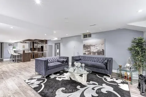 7 Legendary Circle Brampton ON L6Y 0R9