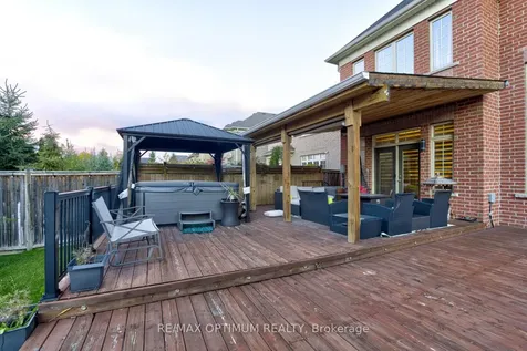 7 Legendary Circle Brampton ON L6Y 0R9