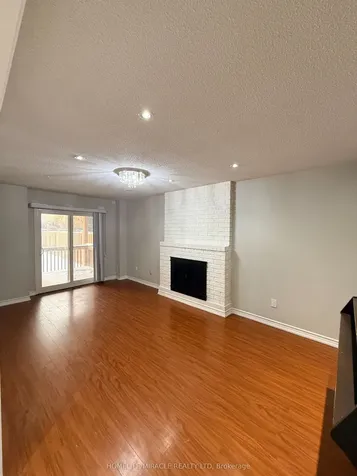 123 Flowertown Avenue Brampton ON L6X 3Y7