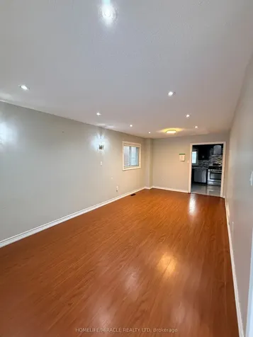 123 Flowertown Avenue Brampton ON L6X 3Y7