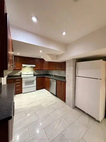 123 Flowertown Avenue Brampton ON L6X 3Y7