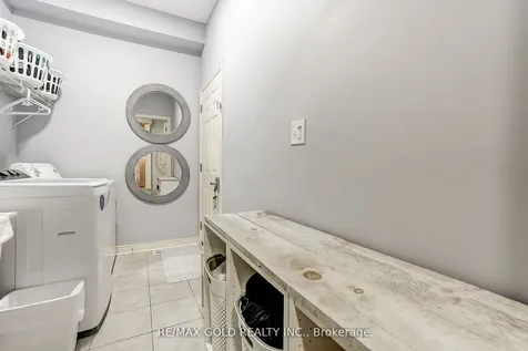 552 Bessborough Drive Milton ON L9T 8P5