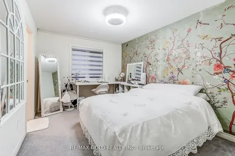 552 Bessborough Drive Milton ON L9T 8P5