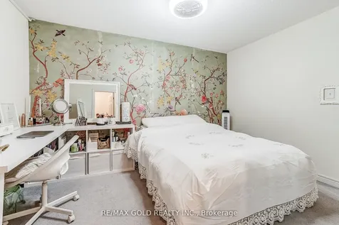 552 Bessborough Drive Milton ON L9T 8P5