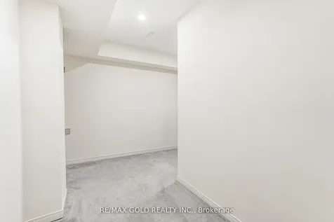 552 Bessborough Drive Milton ON L9T 8P5