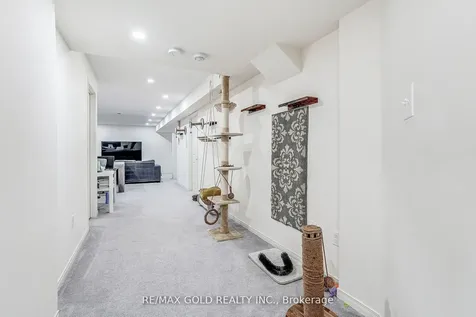 552 Bessborough Drive Milton ON L9T 8P5