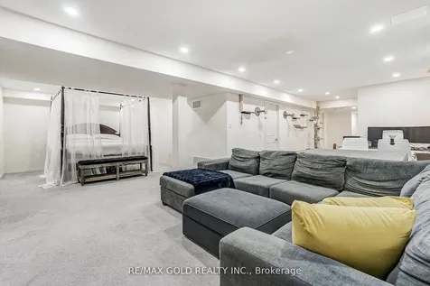 552 Bessborough Drive Milton ON L9T 8P5