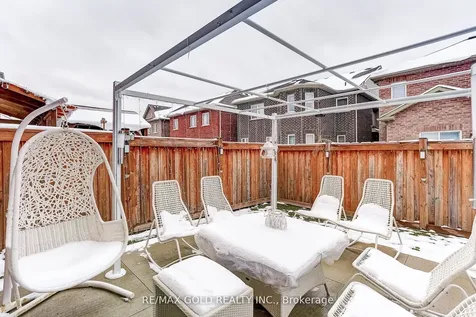 552 Bessborough Drive Milton ON L9T 8P5