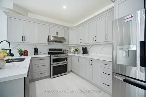 50 Long Meadow Road Brampton ON L6P 1Z8