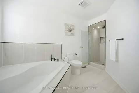 50 Long Meadow Road Brampton ON L6P 1Z8