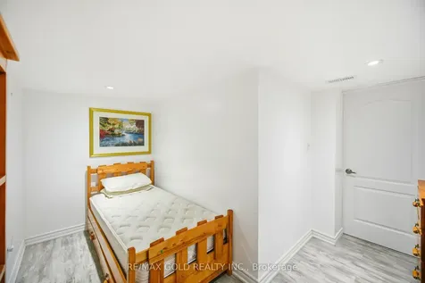 50 Long Meadow Road Brampton ON L6P 1Z8