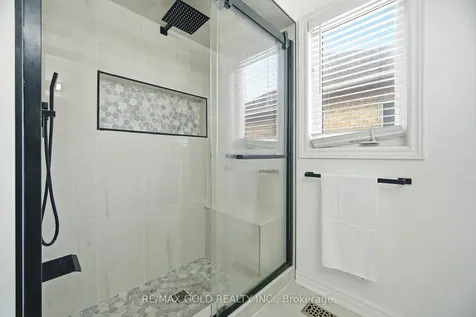 50 Long Meadow Road Brampton ON L6P 1Z8