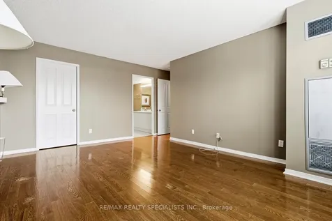 1800 The Collegeway N/a Mississauga ON L5L 5S4