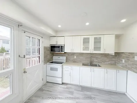 62 Barrington Crescent Brampton ON L6Z 1N3