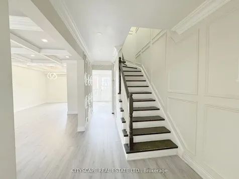 62 Barrington Crescent Brampton ON L6Z 1N3