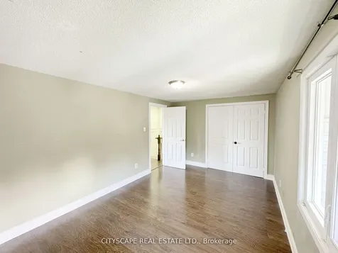 62 Barrington Crescent Brampton ON L6Z 1N3