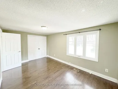 62 Barrington Crescent Brampton ON L6Z 1N3