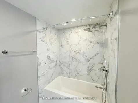 62 Barrington Crescent Brampton ON L6Z 1N3