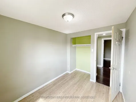 62 Barrington Crescent Brampton ON L6Z 1N3