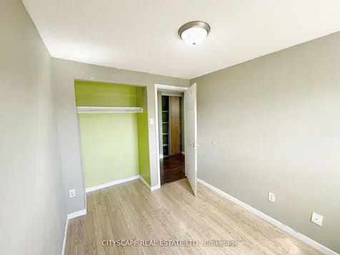 62 Barrington Crescent Brampton ON L6Z 1N3