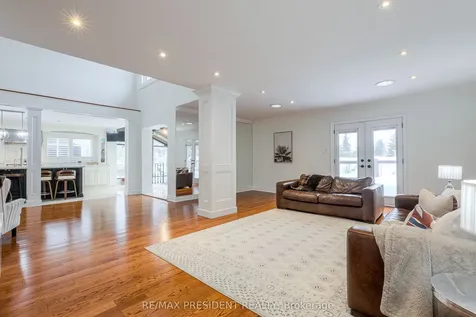 42 Mount Forest Drive Brampton ON L6Z 1B7