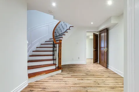 42 Mount Forest Drive Brampton ON L6Z 1B7