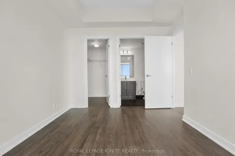 2220 Lakeshore Boulevard W Toronto ON M8V 0C1