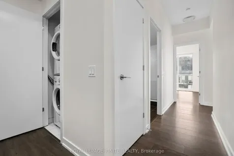 2220 Lakeshore Boulevard W Toronto ON M8V 0C1