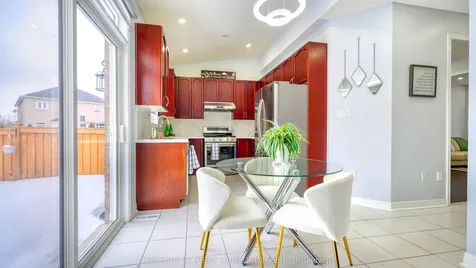 8 Keirstead Trail Brampton ON L6R 0G7