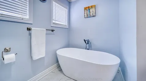 8 Keirstead Trail Brampton ON L6R 0G7