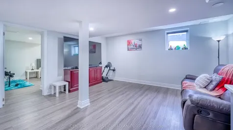 8 Keirstead Trail Brampton ON L6R 0G7