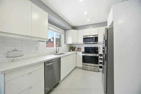 21 Palmolive Street Brampton ON L6R 1P5