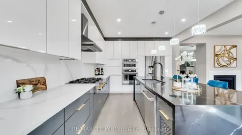 28 Workgreen Parkway Brampton ON L6Y 6J5