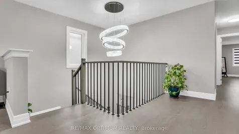 28 Workgreen Parkway Brampton ON L6Y 6J5