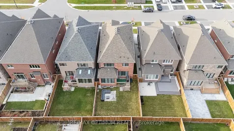 28 Workgreen Parkway Brampton ON L6Y 6J5