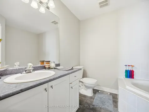 3 Purple Finch Court Brampton ON L6X 5A3